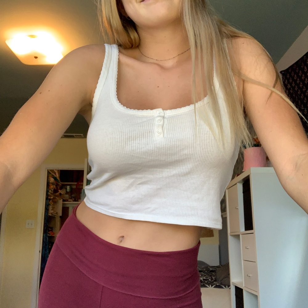 White button tank